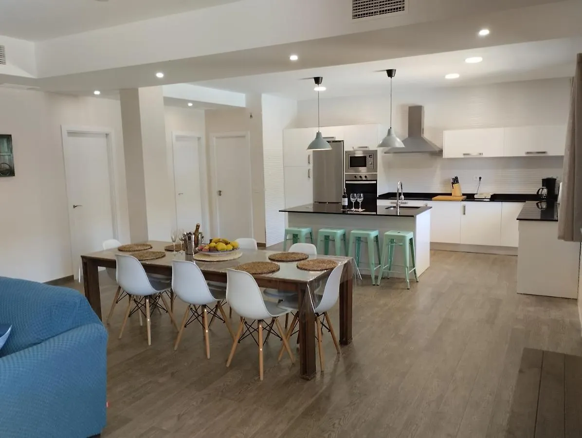 Villa Las Vinas Malaga 0*,